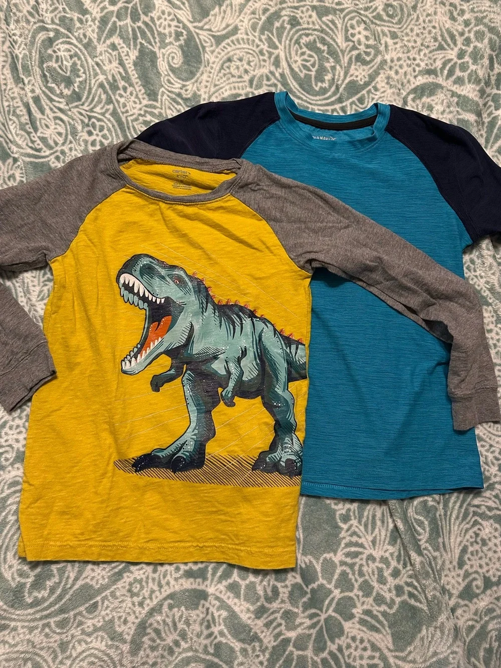 Boys Lot Carter's Yellow Dinosaur Raglan Tee & Old Navy Active Blue Raglan Tee